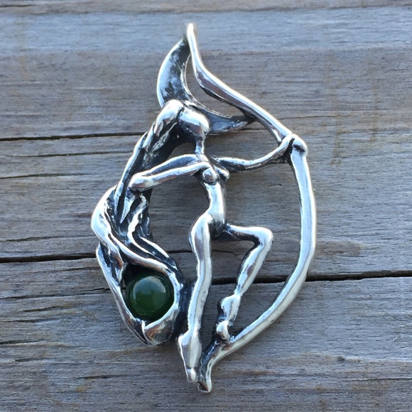 Wellstone Jewelry - Artemis Pendant .925 Sterling Silver w/ Jade gem